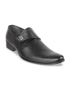 Mochi Men Black Textured Leather Formal Monk Shoes