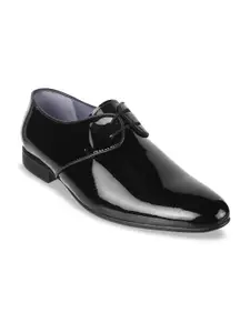 Mochi Men Black Solid Leather Formal Derby Shoes