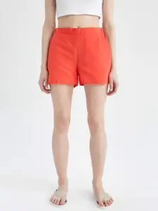DeFacto Women Coral Red Solid Shorts