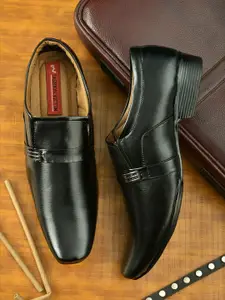Fashion Victim Men Black Solid Formal Slip-On Shoes