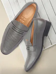 FAUSTO Men Grey Textured Formal Shoes