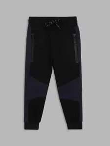 Antony Morato Boys Black Solid Slim-Fit Joggers