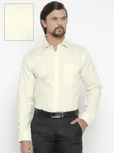 Wills Lifestyle Men Cream-Coloured Slim Fit Solid Formal Shirt
