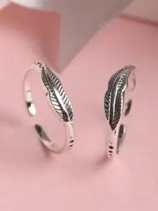 Clara Set Of 2 92.5 Sterling Silver Leaf-Charm Toe Rings