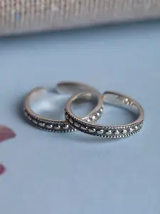 Clara Silver Toned Oxidised Sterling Silver Toe Rings