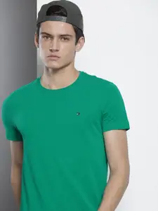 Tommy Hilfiger Men Green Solid Slim Fit Casual T-shirt