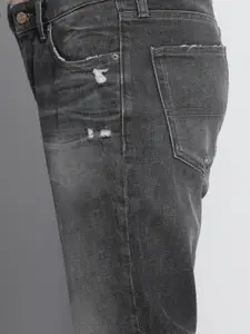 Tommy Hilfiger Men Black Slim Fit Mildly Distressed Light Fade Acid Wash Jeans