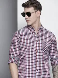 Tommy Hilfiger Men Red & Navy Blue Checked Casual Shirt