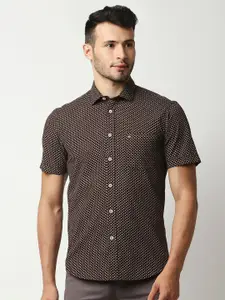 Basics Men Brown Slim Fit Printed Casual Shirt