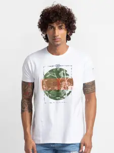 SPYKAR Men White Camouflage Printed Applique Slim Fit T-shirt