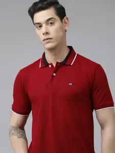 Arrow Men Red Solid Polo Collar Brand Logo Applique Regular Fit T-shirt