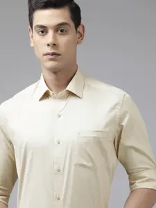Arrow Men Beige Manhattan Slim Fit Textured Pure Cotton Formal Shirt