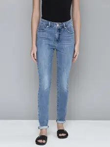 Levis Women Revel Shaping High-Rise Skinny Stretchable Jeans