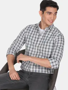 U.S. Polo Assn. U S Polo Assn Men Off White Tartan Checks Pure Cotton Casual Shirt