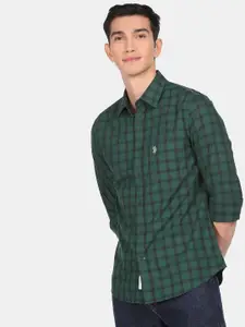 U.S. Polo Assn. U S Polo Assn Men Green and Black Checked Regular Fit 100% Cotton Casual Shirt