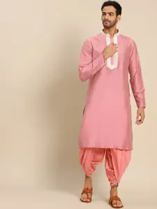 KISAH Men Pink & White Embellished Thread Work Straight Kurta