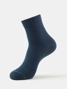 Jockey Men Navy Blue Solid Above Ankle Socks