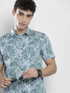 The Indian Garage Co Men White & Teal Tropical Printed Cotton Casual Shirt