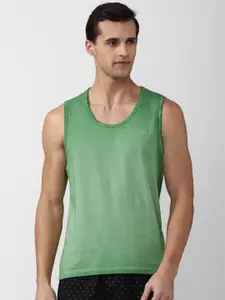 Peter England Men Green T-shirt