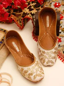GLAM STORY Women White Embellished Leather Party Flats
