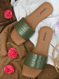 Fentacia Women Green Textured Open Toe Flats