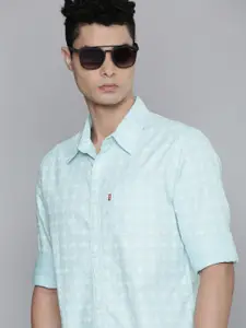Levis Men Blue & White Slim Fit Printed Pure Cotton Casual Shirt