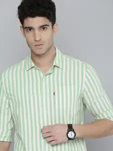 Levis Men White &Green Slim Fit Striped Pure Cotton Casual Shirt