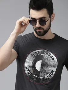 BEAT LONDON by PEPE JEANS Men Charcoal Grey Brand Logo Printed Slim Fit T-shirt