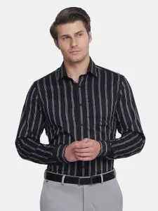 Blackberrys Men Black Slim Fit Striped Formal Shirt