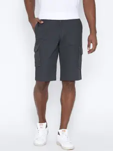 Hubberholme Men Charcoal Grey Solid Slim Fit Cargo Shorts
