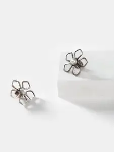 SHAYA Silver-Toned Floral Shaped Studs Earrings