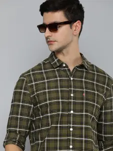 Levis Men Olive Green & Black Checked Slim Fit Pure Cotton Casual Shirt