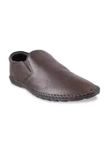 Mochi Men Brown Textured Leather Slip-Ons