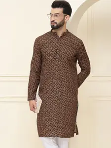 SOJANYA Men Black & Mustard Yellow Ethnic Motifs Printed Cotton Kurta