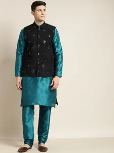 SOJANYA Men Green & Black Silk Cotton Kurta with Churidar & Nehru Jacket