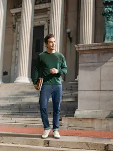 Harvard Men Dark Green Solid Round Neck Quilted Sweatshirt