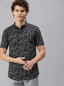 SHOWOFF Men Black Premium Slim Fit Floral Printed Casual Shirt