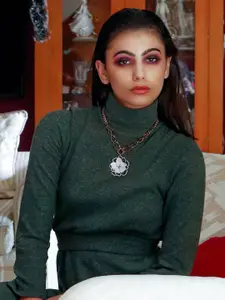 ODETTE Rose Gold-Toned & White Floral Motif Necklace