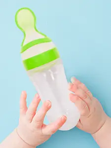 Baby Moo Green BPA Free Squeeze Bottle Feeder With Dispensing Spoon