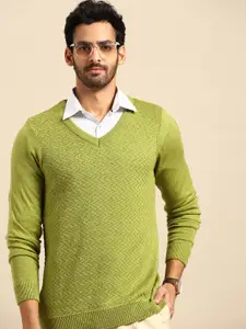 Anouk Men Green Self-Design Chevron Pullover