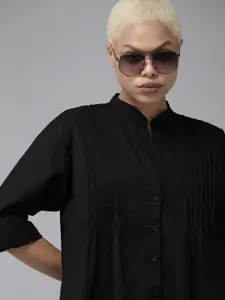 Roadster Women Black Classic Pure Cotton Casual Shirt