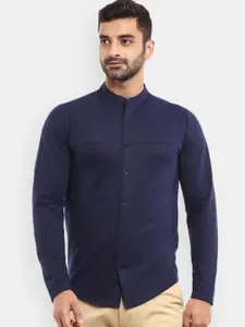 V-Mart Men Navy Blue Mandarin Collar Slim Fit T-shirt