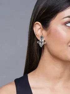 Binnis Wardrobe Black Contemporary Studs Earrings