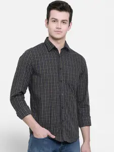 cape canary Men Olive Green Checked Casual Shirt