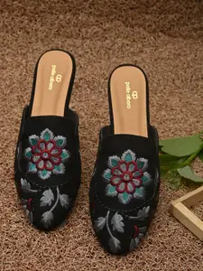 Pelle Albero Women Black Sandals