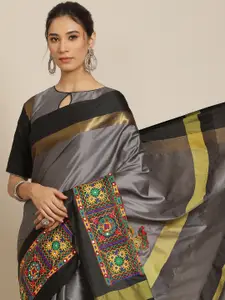 RAJGRANTH Grey & Golden Floral Kutchi Embroidery Silk Cotton Saree
