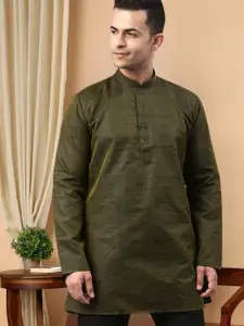 TATTVA Men Green Woven Design Kurta