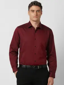 Van Heusen Men Red Slim Fit Solid Formal Shirt
