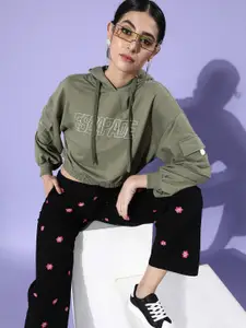 The Roadster Life Co. Women Olive Green Printed Hooded Cropped Sweatshirt