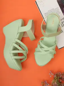 ICONICS Green Textured Block Pumps with Bows